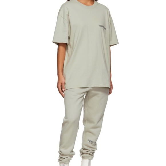 ✅ NWT Fear of God UNISEX Essentials Exclusive Green Fleece Lounge Pants - Picture 3 of 8